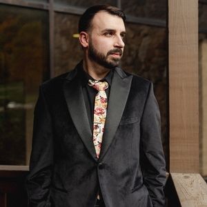 Meet your Posher, Chris